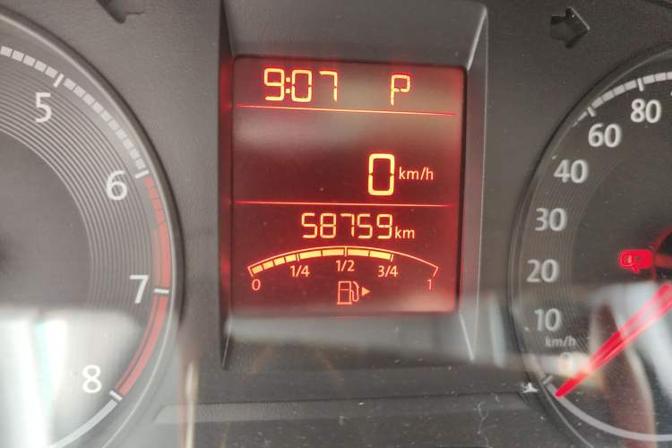 Used Volkswagen Santana 2018 1.5L Automatic Comfort Edition Odometer Close Up