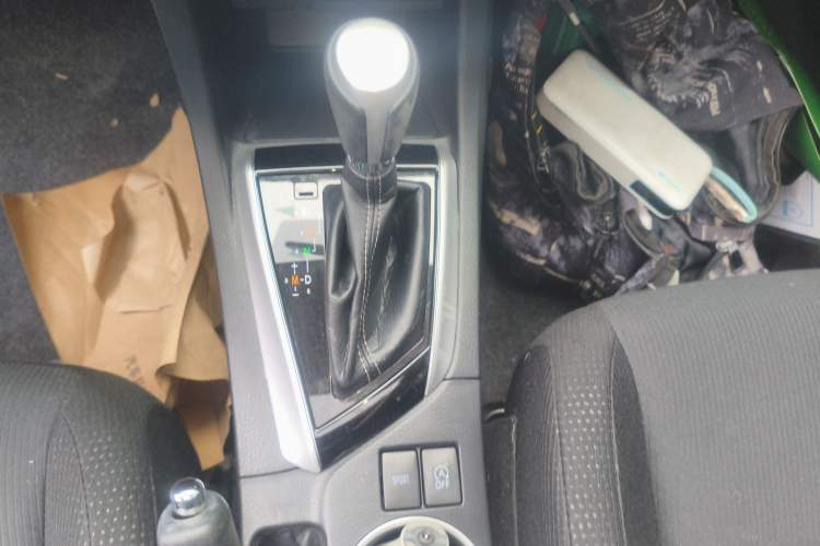 Used Toyota Levin 2017 Revised 185T CVT Elite Edition China V Standard Gear Lever