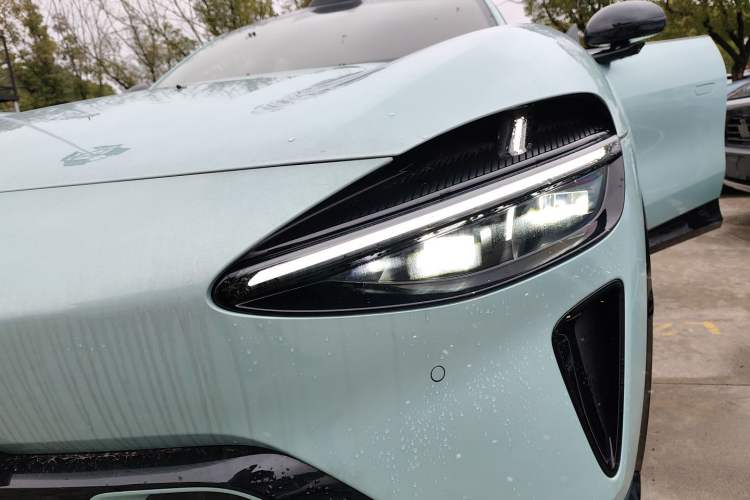 Used Xiaomi Auto YU7 2025 Ultra-Long Range High-Performance All-Wheel-Drive Max Edition