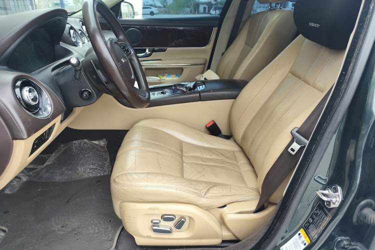 Used Jaguar XJ 2012 XJL 3.0 Panoramic Business Edition
