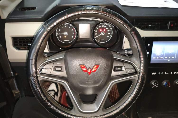 Used Wuling Zhengcheng 2021 1.5T Manual Luxury Version
