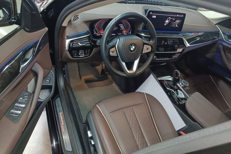 Used BMW 5 Series 2021 525Li Luxury Package