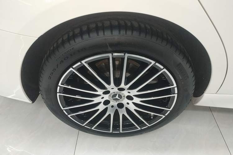 Used Mercedes-Benz C-Class 2023 Second Facelift C 260 L Sport Edition Right Rear Wheel Hub