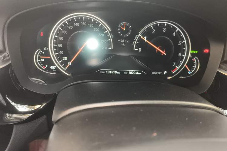 Used BMW 6 Series GT 2018 630i M Sport Package Odometer Close Up