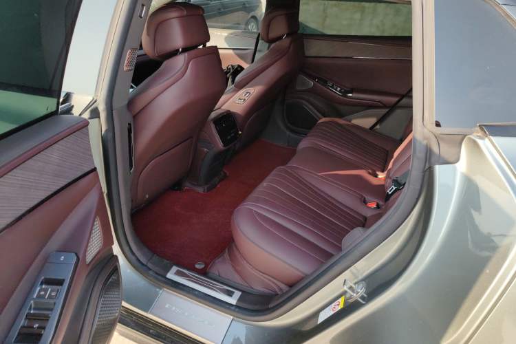 Used Denza Z9GT 2024 630 All-Wheel Drive Pro Version