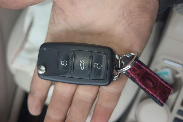 Used Volkswagen Tiguan 2015 1.8TSI Automatic Two-Wheel Drive Luxury Model Vehicle Key