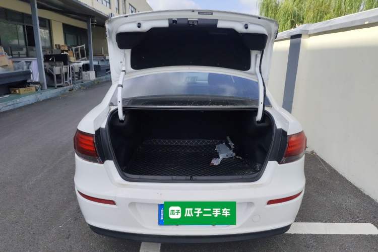 Used Qoros 3 2018 Sedan 1.6L Automatic Leading Model