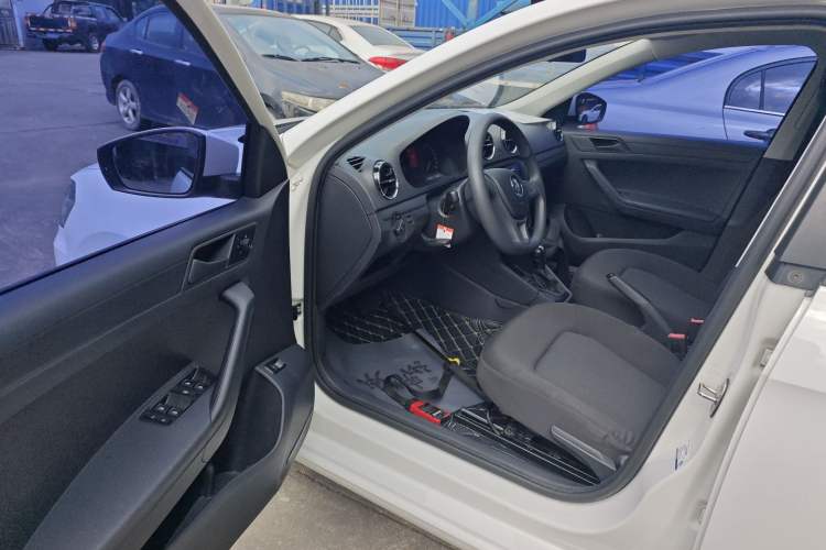 Used Volkswagen Jetta 2017 1.5L Automatic Fashion Model