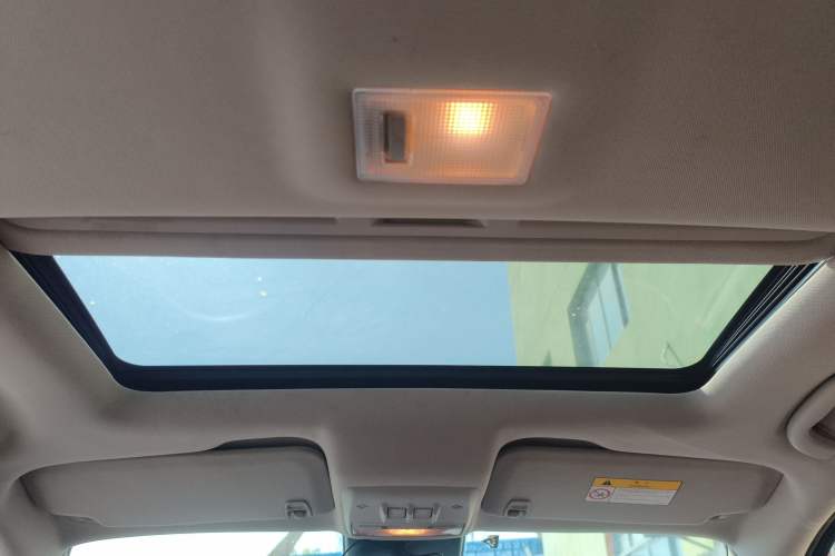 Used Buick Encore 2018 18T Automatic Two-Wheel Drive Urban Elite Model
