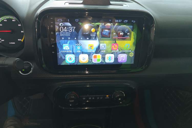 Used Roewe Clever 2021 302 km New Four-Seater Super-Efficient Version