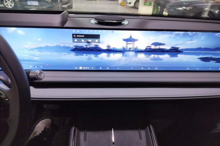 Used Geely Galaxy E8 2025 700 km Long-Range Intelligent Driving Version