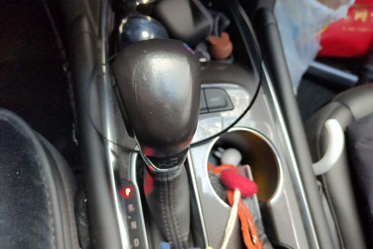 Used Chevrolet Malibu XL 2021 535T Automatic Sport Edition Gear Lever