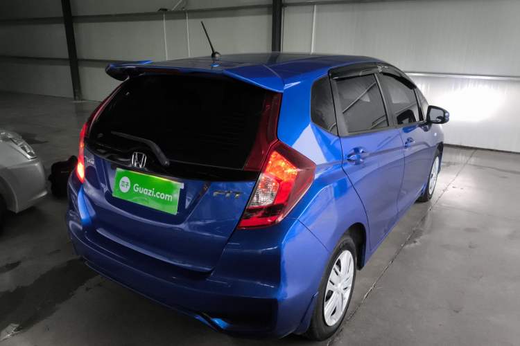 Used Honda Fit 2018 1.5L CVT Comfort Version Rear Right 45 Deg