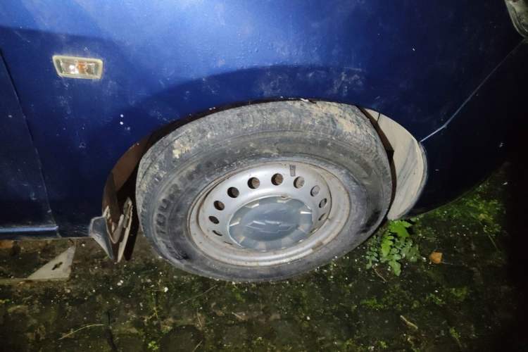 Used Chevrolet Sail 2010 Sedan 1.2L Manual Warm Edition Right Front Wheel Hub