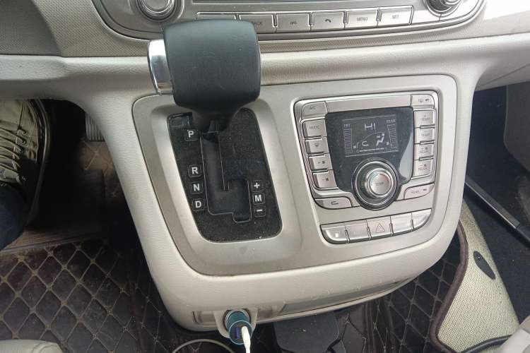 Used SAIC MAXUS G10 2019 PLUS 2.0T Automatic Elite Edition China VI Standard
