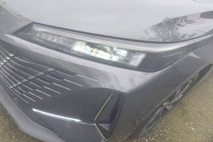 Used CHANGAN Eado 2025 Blue Whale 1.5T 500Bar Prestige Model