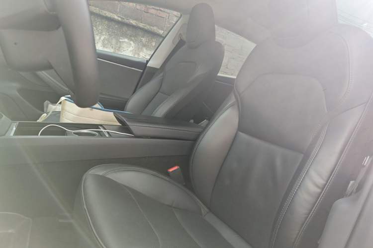 Used Tesla Model 3 2023 Rear-Wheel-Drive Version
