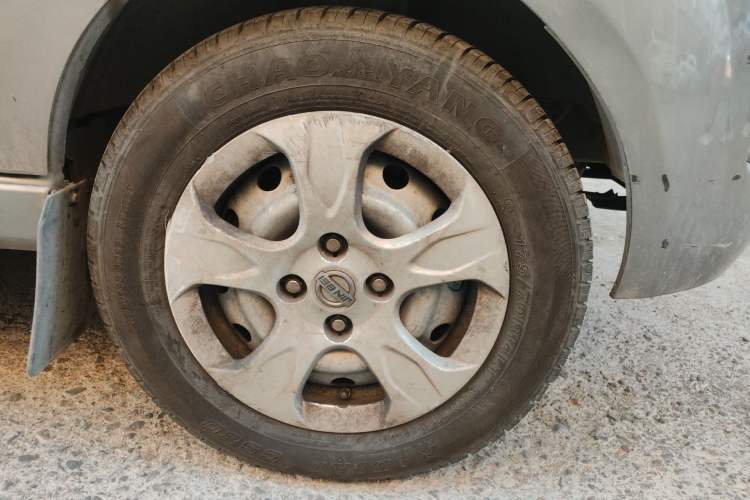 Used Jinbei New Hiace X30L 2021 1.5L Business-Grade Bus Non-Air-Conditioned Version China VI Standard SWC15M Right Front Wheel Hub