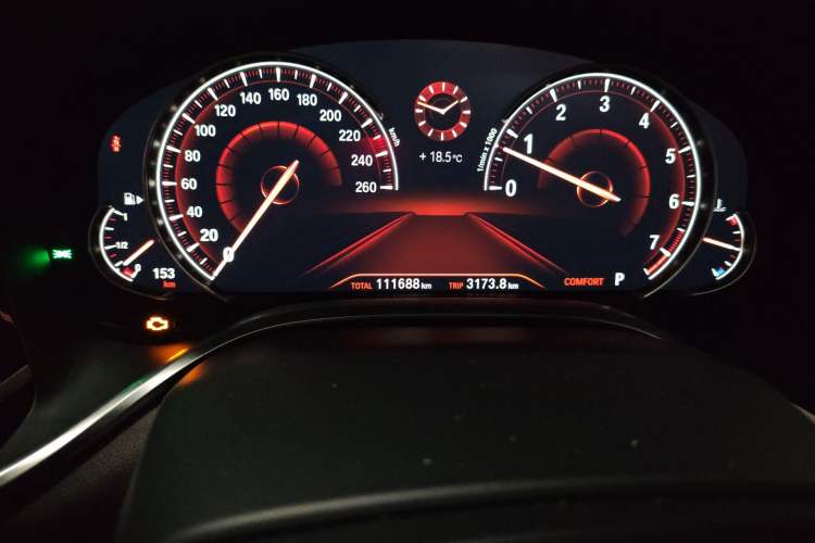 Used BMW 7 Series 2018 730Li Luxury Edition M Sport Package Odometer Close Up