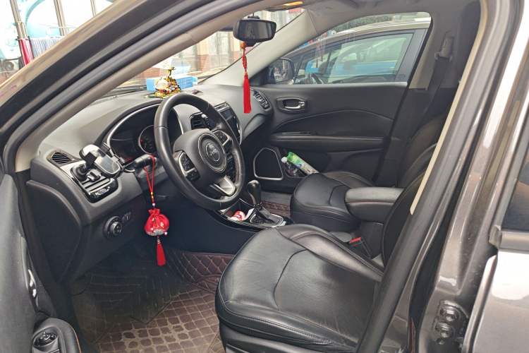 Used Jeep Compass 2019 220T Automatic Family Edition