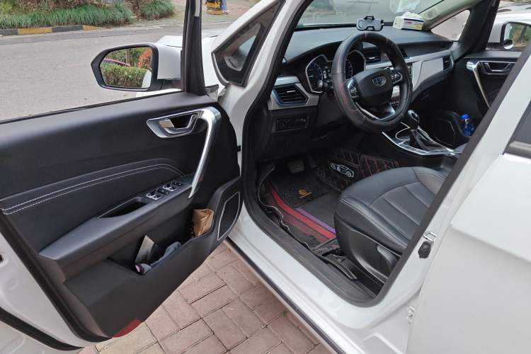 Used Geely Auto Vision X3 2019 Upgraded Model 1.5L CVT Prestige Version