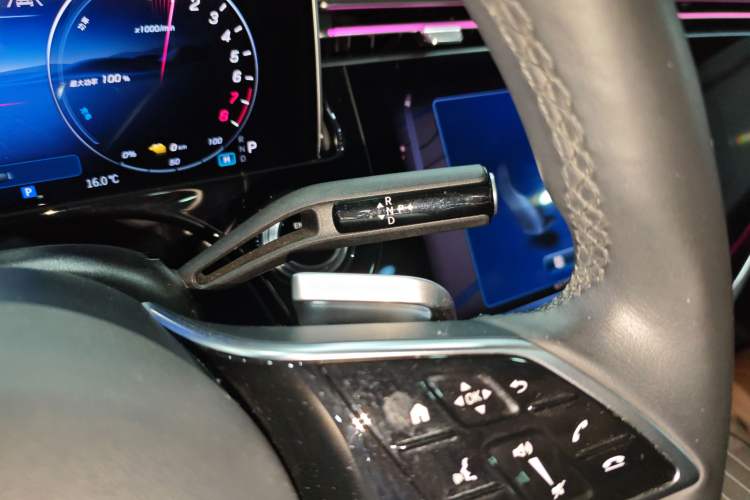 Used Mercedes-Benz E-Class New Energy 2024 E 350 e L Plug-in Hybrid Sedan
