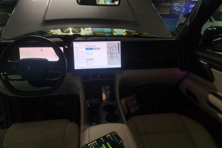 Used Polestones 01 2023 All-Purpose 7-Seater Version
