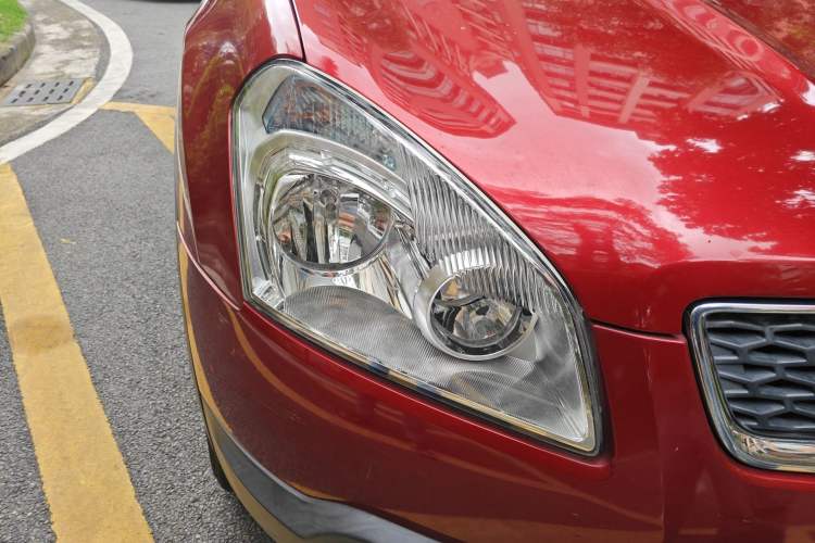 Used Nissan Qashqai 2012 2.0 XL Fire CVT 2WD Right Front Headlight