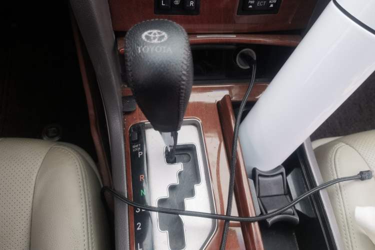 Used Toyota Camry 2013 200G Classic Luxury Edition Gear Lever