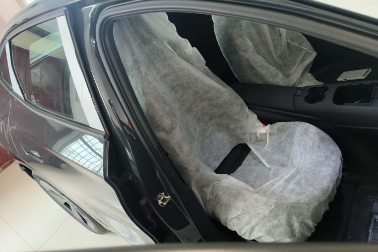 Used Volkswagen ID.UNYX 2025 Pure Model Right Front Seat