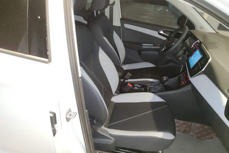 Used Jetta VS5 2026 Model, 280TSI Automatic Pioneer Edition Right Front Seat