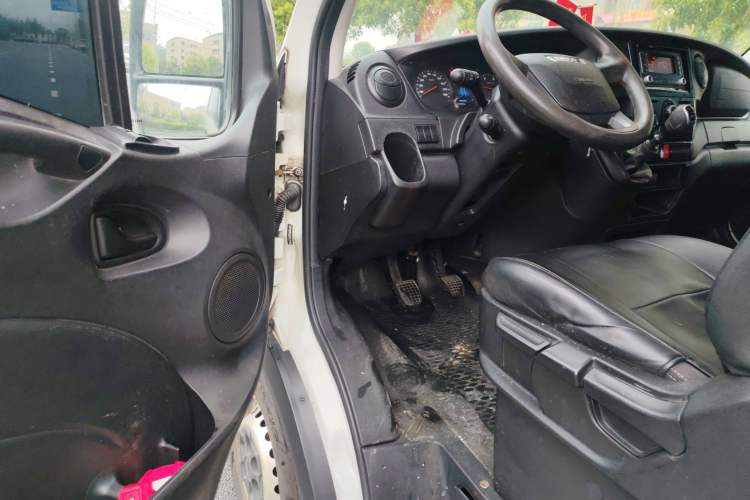 Used Iveco Eurocargo 2020 2.3T Manual Super-Rui Short Wheelbase High Roof High-Performance F1A