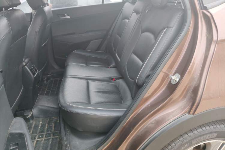 Used Hyundai ix25 2015 2.0L Automatic Two-Wheel Drive Intelligent GLS