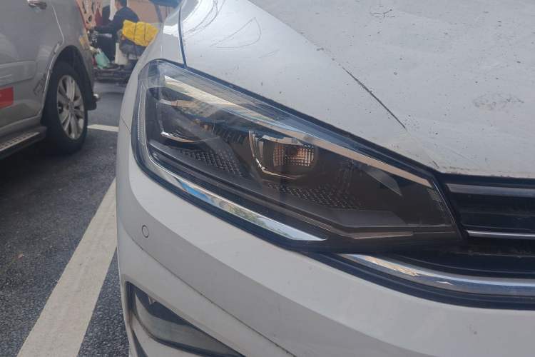 Used Volkswagen Golf Sportsvan 2019 280TSI Automatic Trendy Model China VI Standard Right Front Headlight