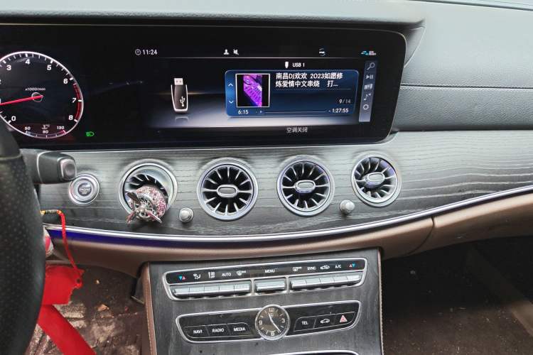 Used Mercedes-Benz E-Class 2020 Restyled E 300 L Sporty and Stylish Edition Audio And AC Panel