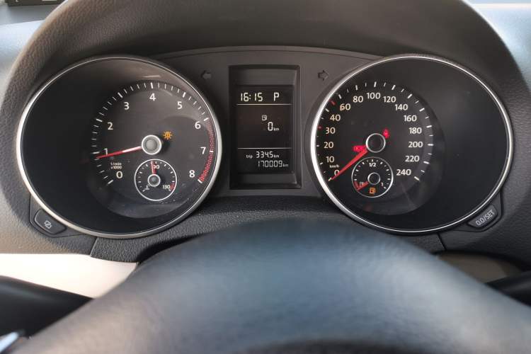 Used Volkswagen Golf 2012 1.6L Automatic Fashion Model