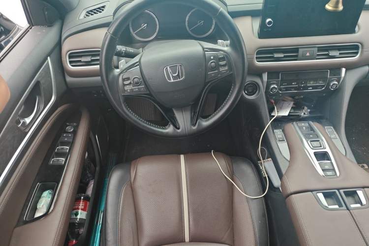 Used Honda UR-V 2024 370TURBO Two-Wheel-Drive Luxury Edition
