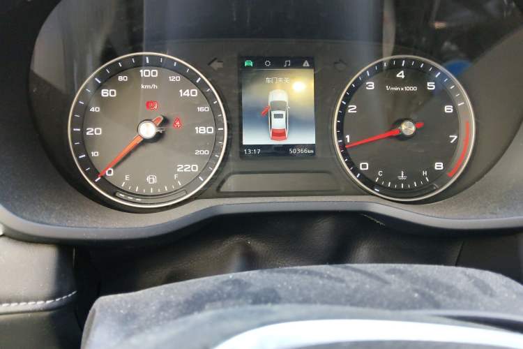 Used Roewe i5 2019 1.5L Manual 4G Connectable Langhao Edition