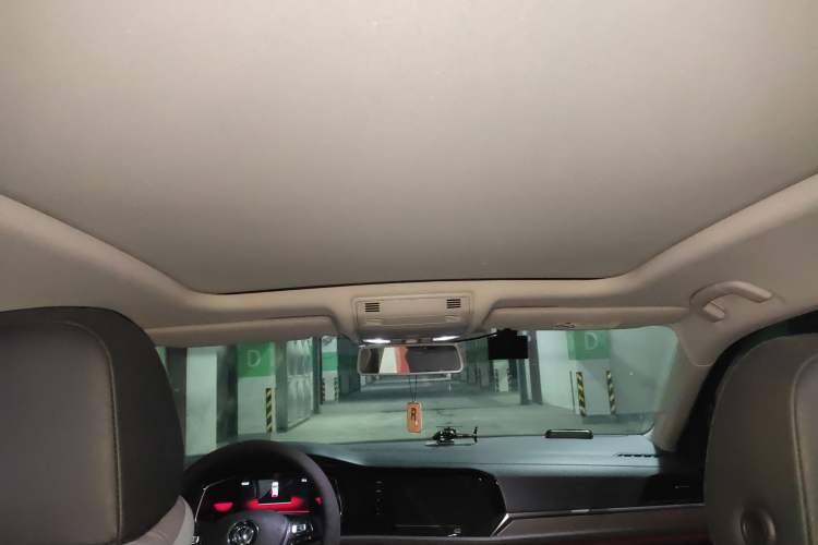 Used Volkswagen Sagitar 2021 280TSI DSG Comfort Connect Edition Headliner