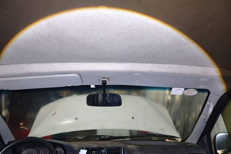 Used Jinbei Express 2017 2.0L Standard Version V19
