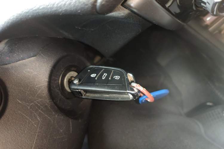 Used Toyota YARiS L Zhi Xuan 2020 X-Trail X 1.5L CVT Leading Edition Vehicle Key