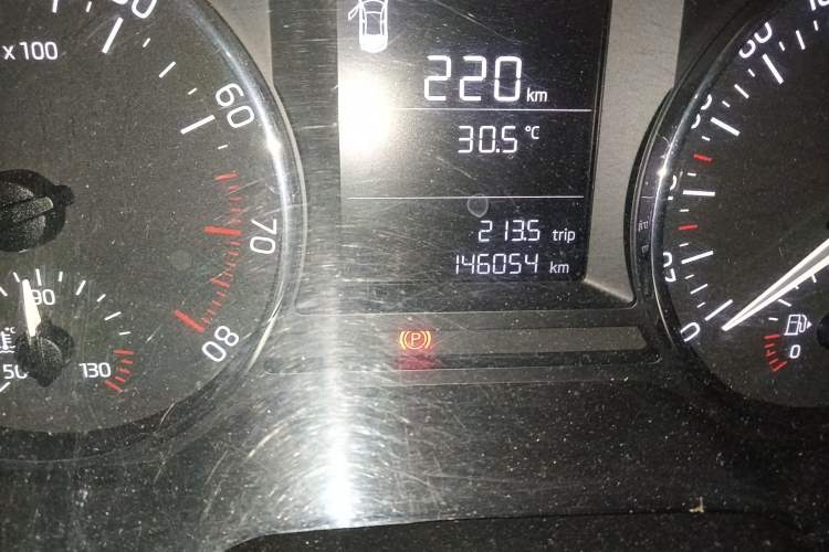 Used Skoda Octavia 2017 Classic Model 1.6L Manual Standard Edition