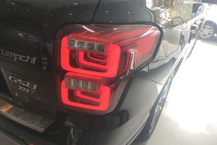 Used GAC Trumpchi GS8 2017 320T Two-Wheel Drive Luxury Smart Connectivity Version (7 Seats)