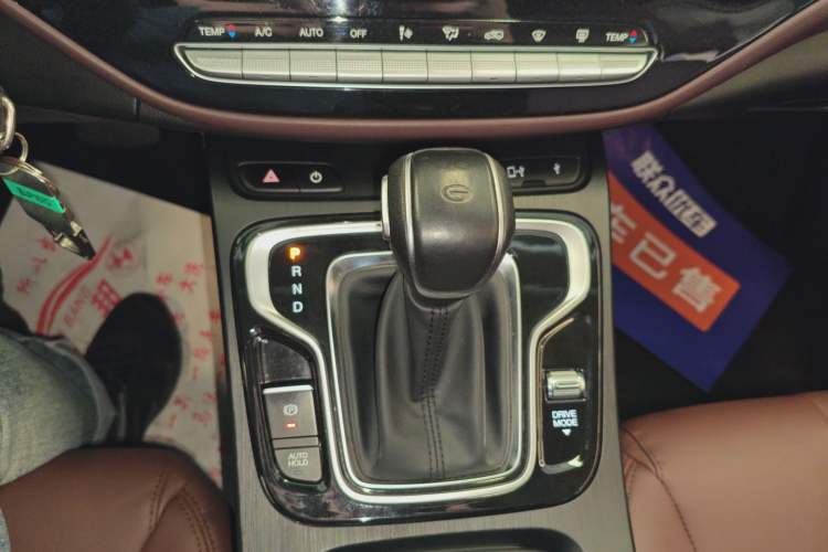 Used GAC Trumpchi M6 2021 PRO 270T DCT Elite Edition Gear Lever