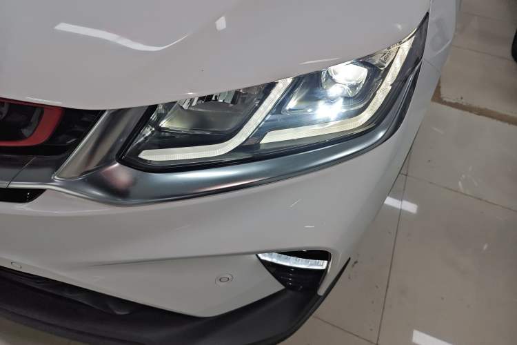 Used Geely Auto Coolray 2019 Sport Version 260T DCT Battle China VI Standard
