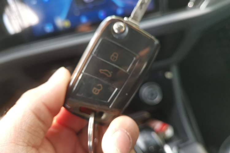 Used Volkswagen Sagitar 2019 280TSI DSG Comfort Version China VI Standard Vehicle Key