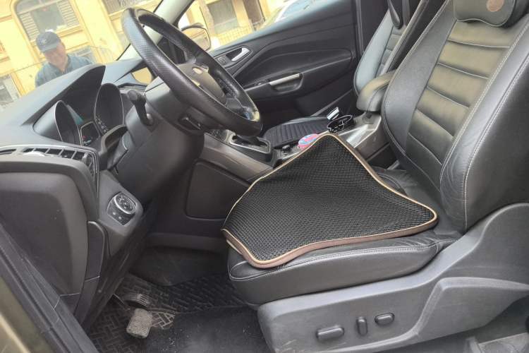 Used Ford Kuga 2015 2.0L GTDi Four-Wheel Drive Elite Model Left Front Seat