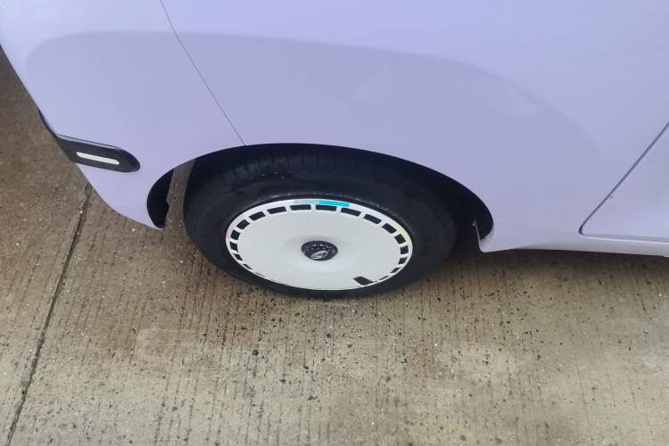 Used Chery QQ Ice Cream 2024 Edition Youth Version 205km Sundae Exterior 5