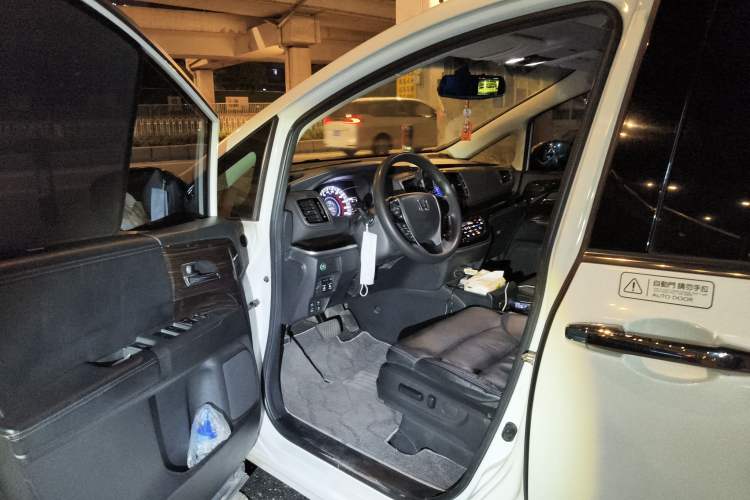 Used Honda Odyssey 2018 2.4L Luxury Edition
