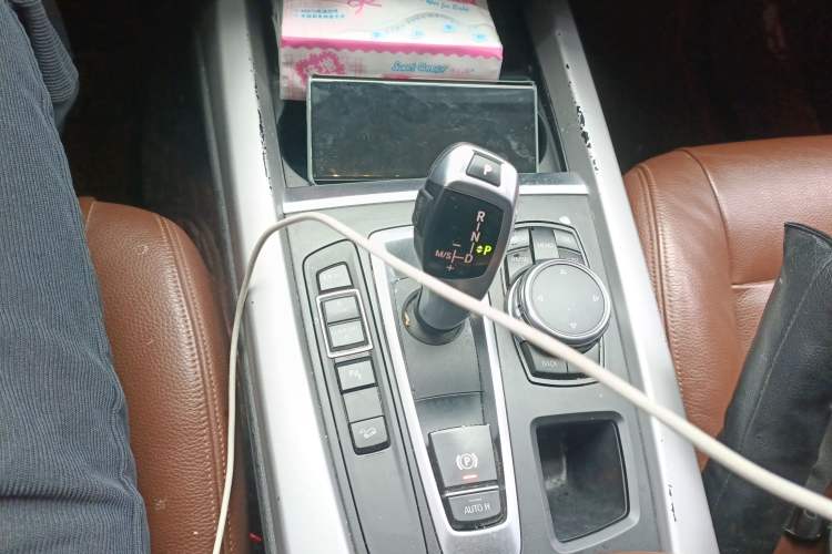 Used BMW X5  Gear Lever